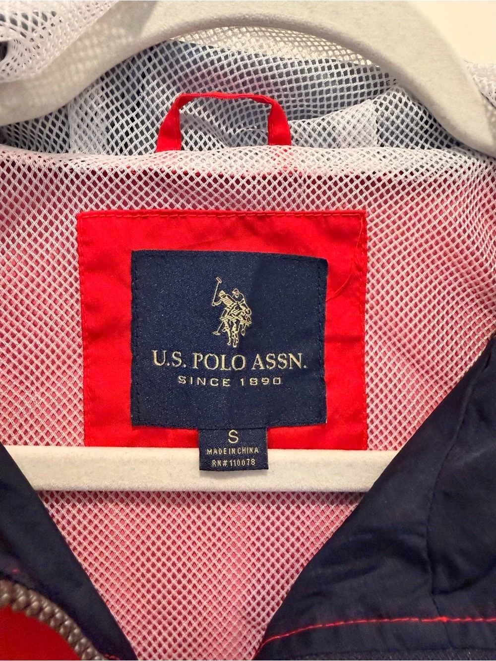 U.S. Polo Assn. Men's Red White and Navy Blue Colorblock Hooded Size S